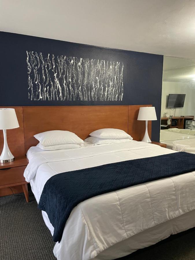 Starlite Resort Saugatuck Exterior photo
